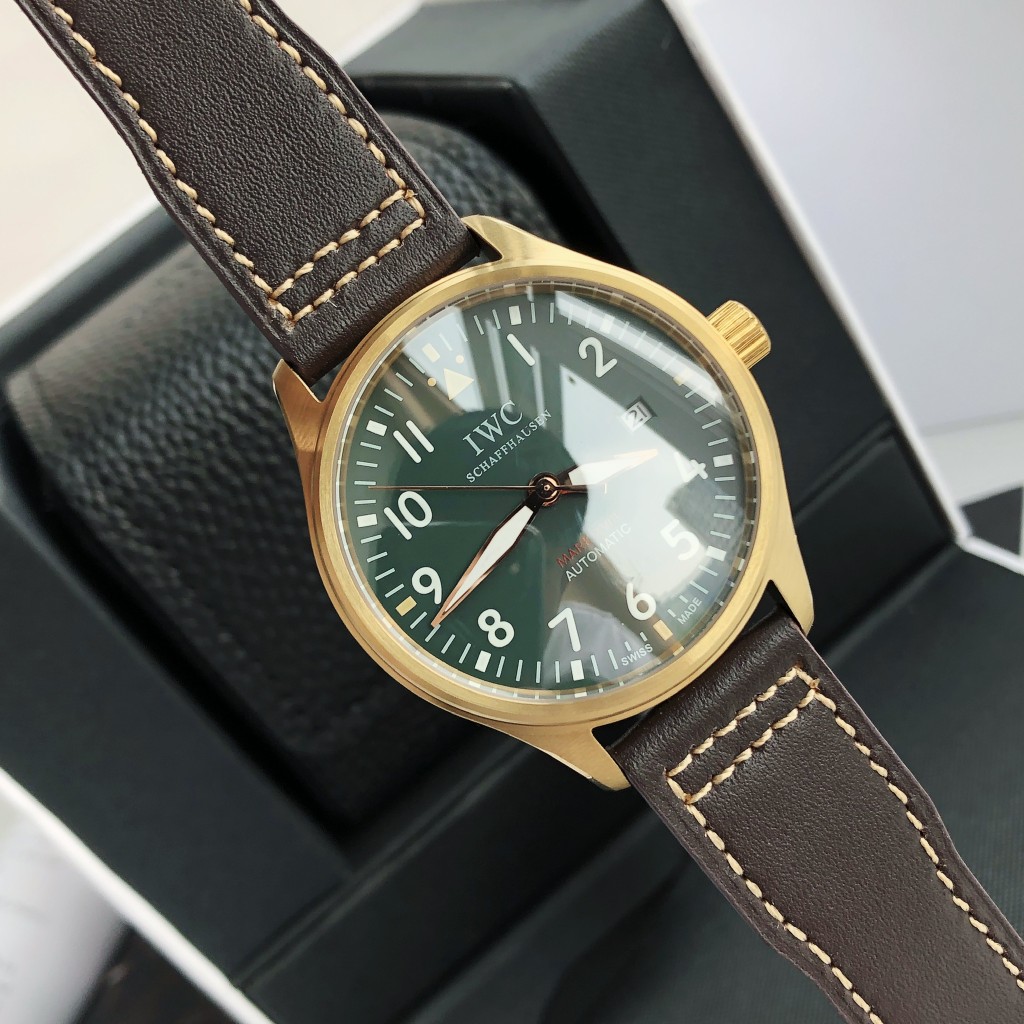 How to buy a Pilots Watches super clone watches for sale in France?